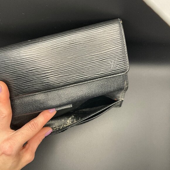 Louis Vuitton Porte-Tresor Epi Leather International Wallet Black - Picture 4 of 5